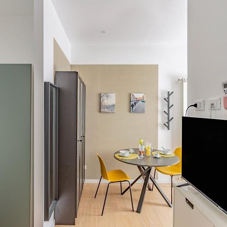 Casa Monti - Pavia City - By Host4U Bagian luar foto