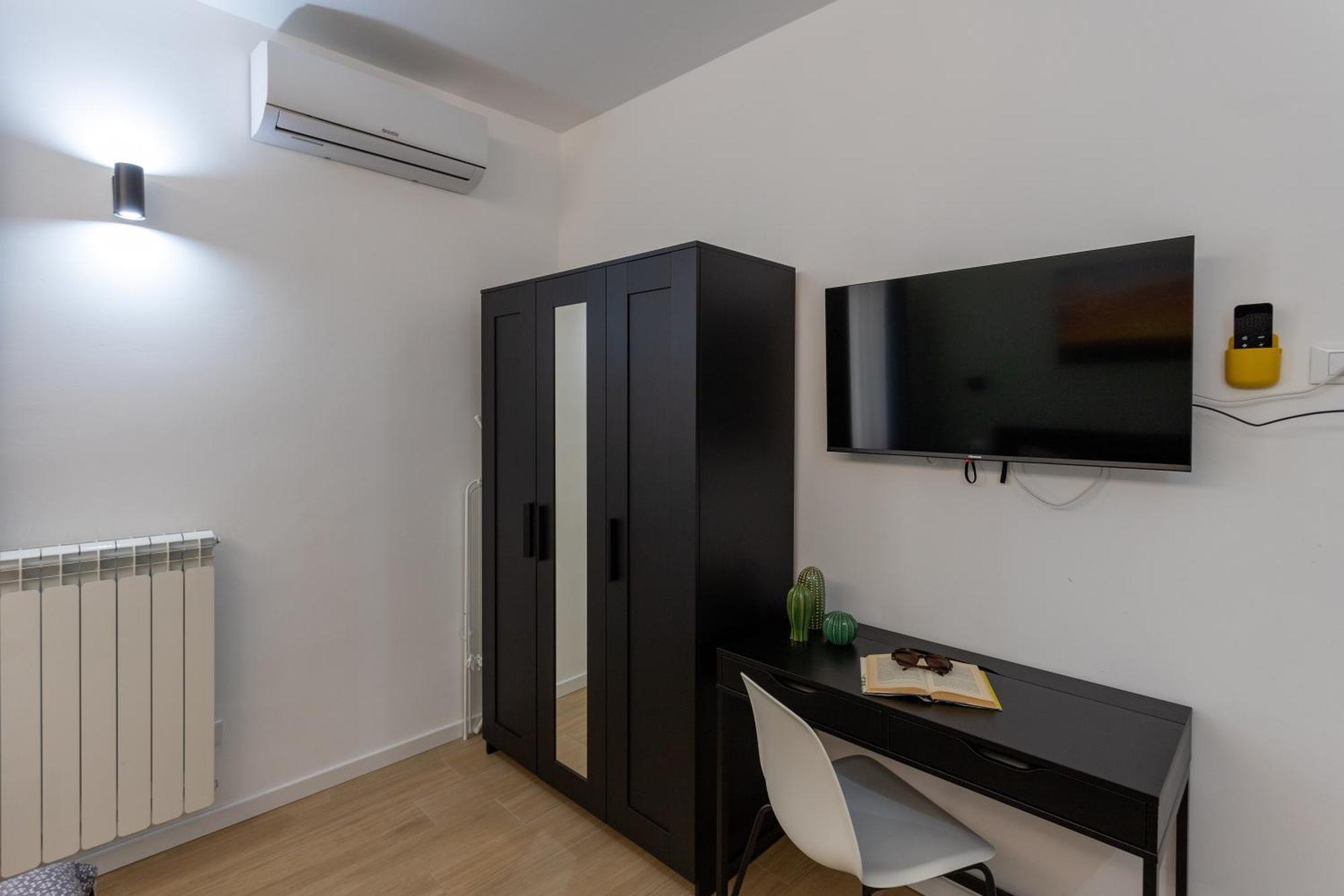 Casa Monti - Pavia City - By Host4U Bagian luar foto